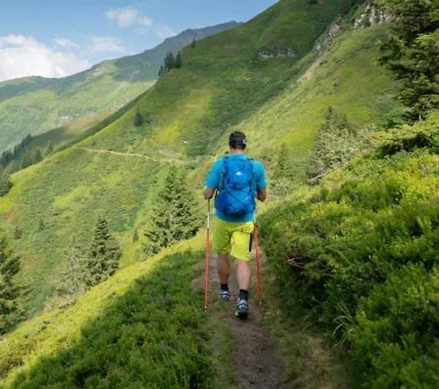 Sophie & Max In Bad Gastein